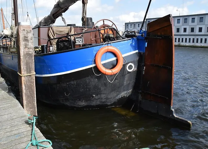 Úszó hotel Boat-apartment Fokkelina Rotterdam