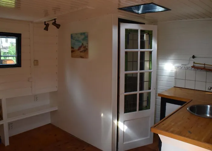 Boat-apartment Fokkelina *